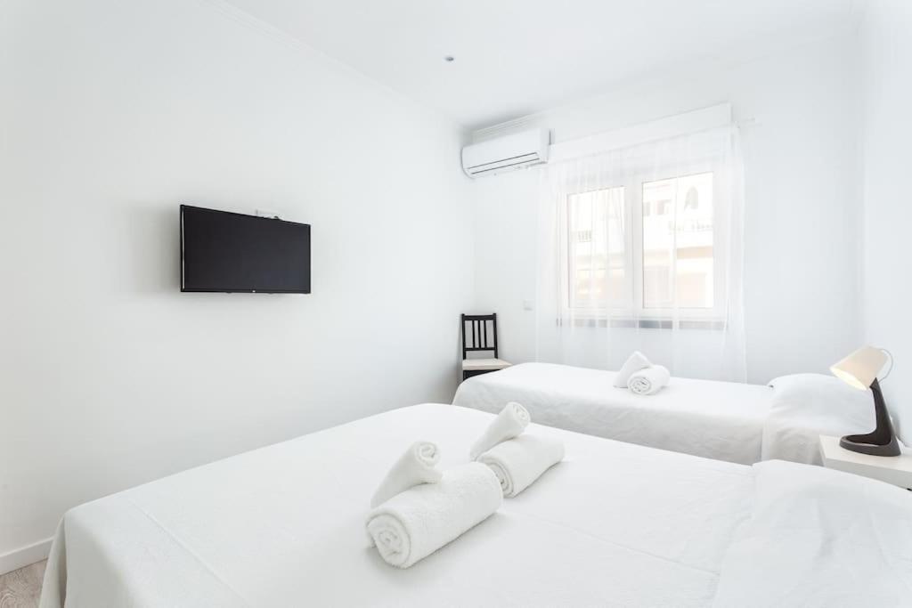Blife Farensya Private Rooms Faro Bagian luar foto