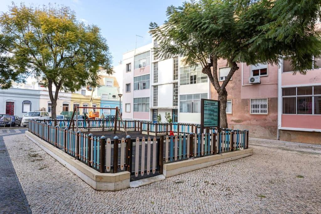 Blife Farensya Private Rooms Faro Bagian luar foto